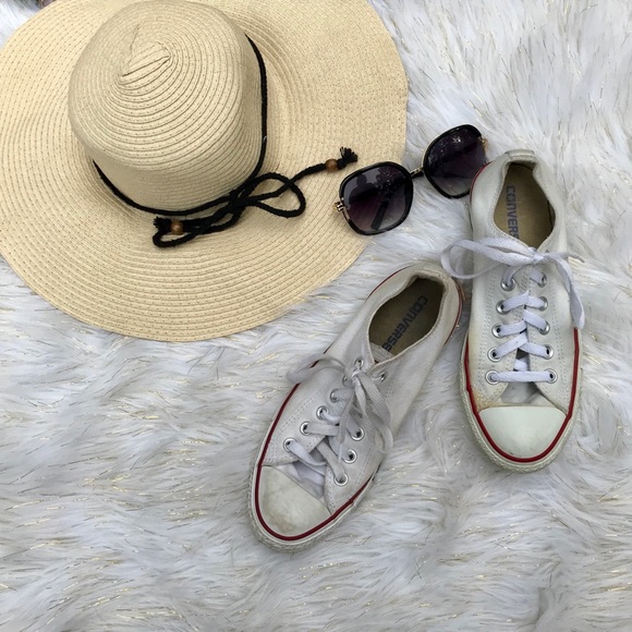 Converse Shoes - White Converse Low-Tops Size 8